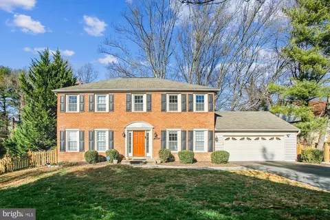 3420 Monarch Ln, Annandale, VA 22003