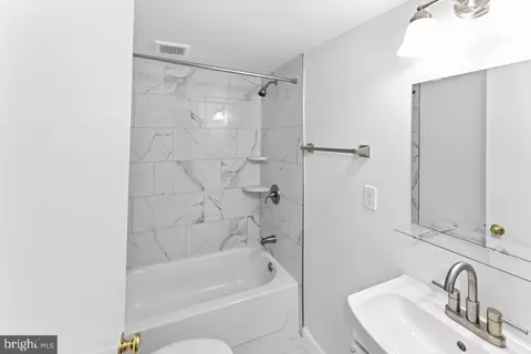 8360 Dunham Ct #C, Springfield, VA 22152 photo 22
