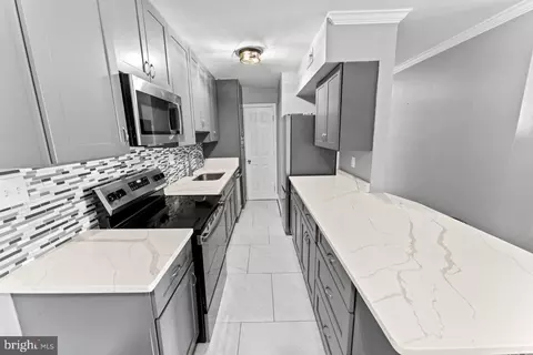 8360 Dunham Ct #C, Springfield, VA 22152 photo 6