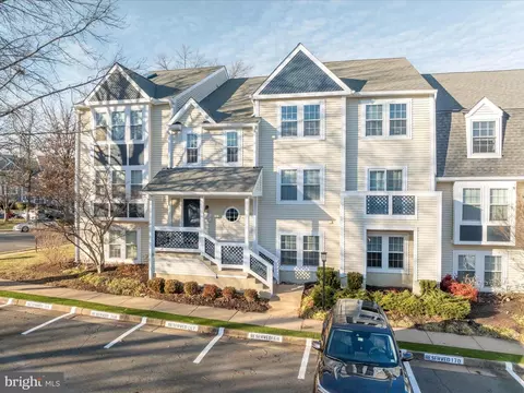 12933 A Grays Pointe Rd #12933A, Fairfax, VA 22033