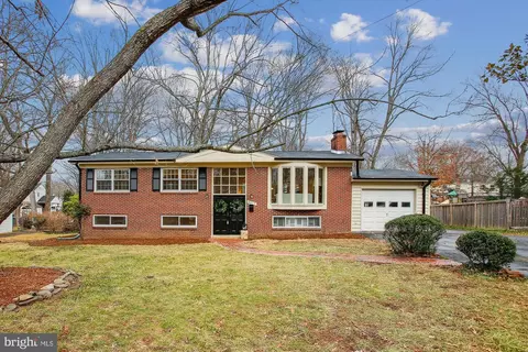 8617 Bradgate Rd, Alexandria, VA 22308