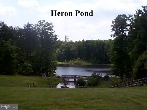 View/Area - 8530 Silverview Dr, Lorton, VA 22079 photo 1 of 2
