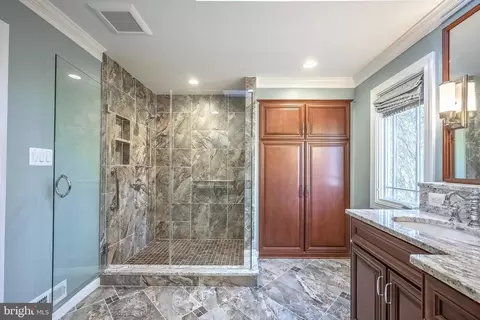 Bath - 8530 Silverview Dr, Lorton, VA 22079 photo 1 of 3