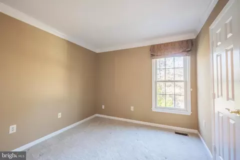 Bedroom - 8530 Silverview Dr, Lorton, VA 22079 photo 5 of 11