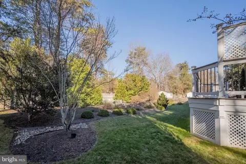 Exterior - 8530 Silverview Dr, Lorton, VA 22079 photo 13 of 17
