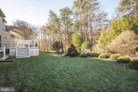 Exterior - 8530 Silverview Dr, Lorton, VA 22079 photo 7 of 17
