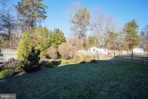 Exterior - 8530 Silverview Dr, Lorton, VA 22079 photo 9 of 17