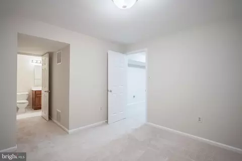 Bedroom - 8530 Silverview Dr, Lorton, VA 22079 photo 11 of 11