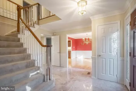Entry Way - 8530 Silverview Dr, Lorton, VA 22079 photo 2 of 8