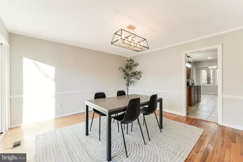 11540 Links Dr, Reston, VA 20190 photo 10