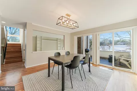 11540 Links Dr, Reston, VA 20190 photo 12