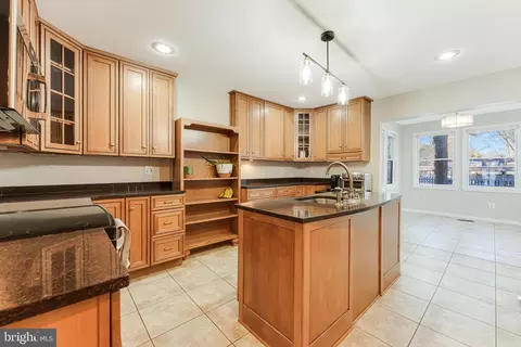11540 Links Dr, Reston, VA 20190 photo 13