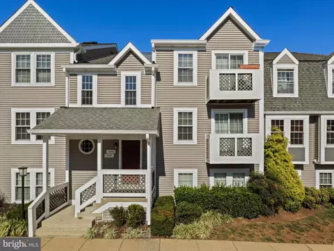 12894 B Grays Pointe Rd #12894B, Fairfax, VA 22033