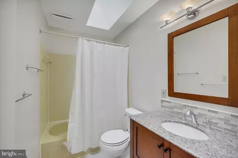 9012 Brook Ford Rd, Burke, VA 22015 photo 13