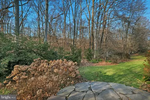 9012 Brook Ford Rd, Burke, VA 22015 photo 30