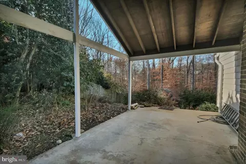9012 Brook Ford Rd, Burke, VA 22015 photo 31