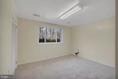 9012 Brook Ford Rd, Burke, VA 22015 photo 23