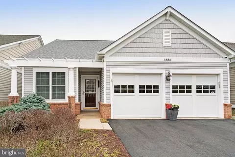 8888 Calla Lily Ct, Lorton, VA 22079