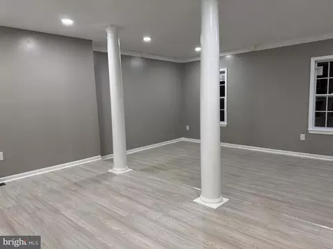 Entry Way - 9022 Rosewall Ct, Springfield, VA 22152 photo 15 of 38