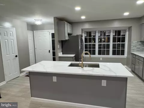 Entry Way - 9022 Rosewall Ct, Springfield, VA 22152 photo 1 of 38