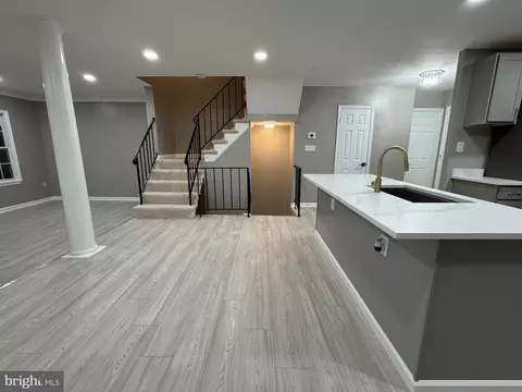Entry Way - 9022 Rosewall Ct, Springfield, VA 22152 photo 11 of 38