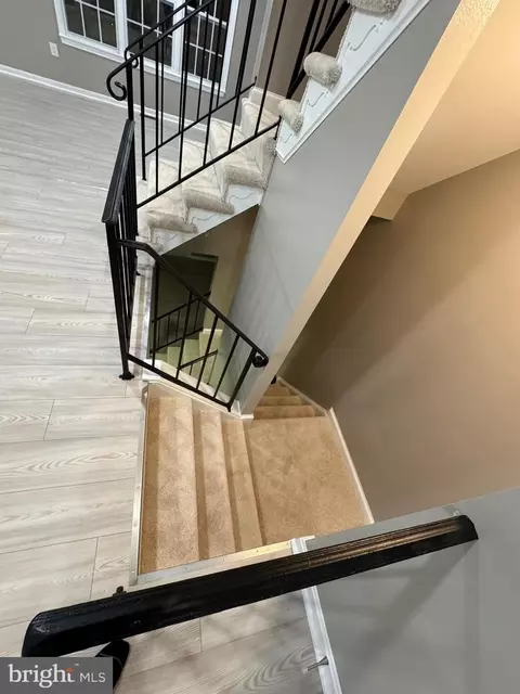 Entry Way - 9022 Rosewall Ct, Springfield, VA 22152 photo 34 of 38