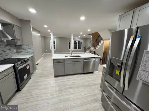 Kitchen - 9022 Rosewall Ct, Springfield, VA 22152 photo 18 of 21
