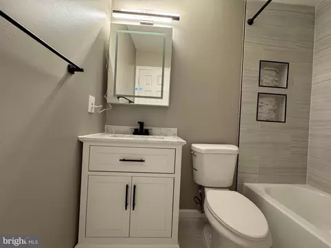 Bath - 9022 Rosewall Ct, Springfield, VA 22152 photo 6 of 16