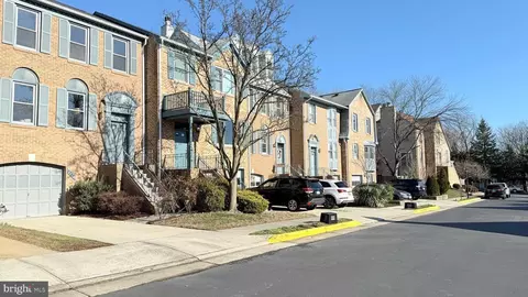7339 Mallory Cir, Alexandria, VA 22315