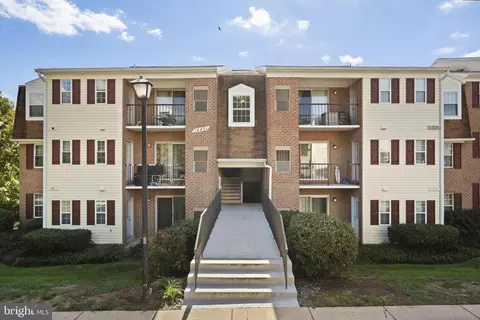 14801 Rydell Rd #101, Centreville, VA 20121