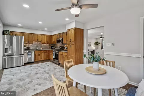 8410 Millwood Dr, Springfield, VA 22152 photo 18