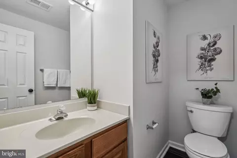 8410 Millwood Dr, Springfield, VA 22152 photo 35
