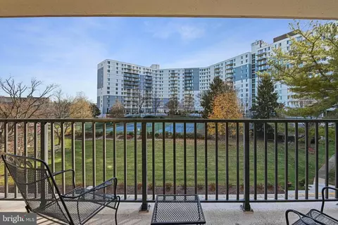 6800 Fleetwood Rd #320, Mclean, VA 22101 photo 33