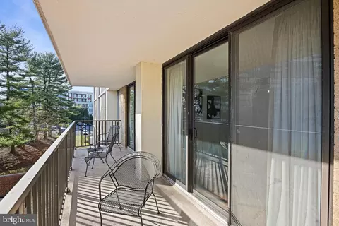 6800 Fleetwood Rd #320, Mclean, VA 22101 photo 32