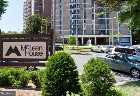 6800 Fleetwood Rd #320, Mclean, VA 22101 photo 2