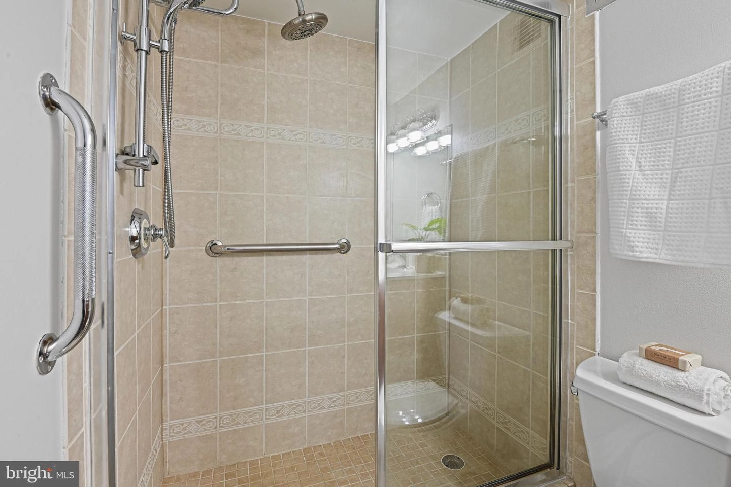 6800 Fleetwood Rd #320, Mclean, VA 22101 photo 20