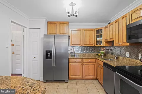 6800 Fleetwood Rd #320, Mclean, VA 22101 photo 10