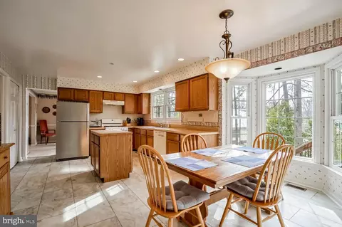 7866 Vervain Ct, Springfield, VA 22152 photo 6