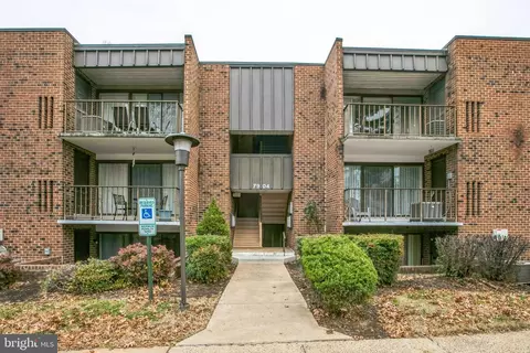 7904 Inverton Rd #102, Annandale, VA 22003