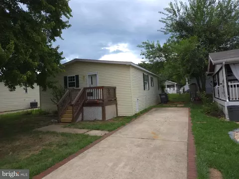 14729 Pan Am Ave, Chantilly, VA 20151