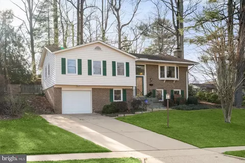 8407 Georgian Way, Annandale, VA 22003