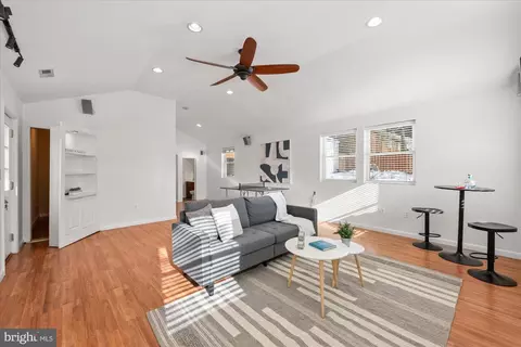 5617 Bellington Ave, Springfield, VA 22151 photo 31