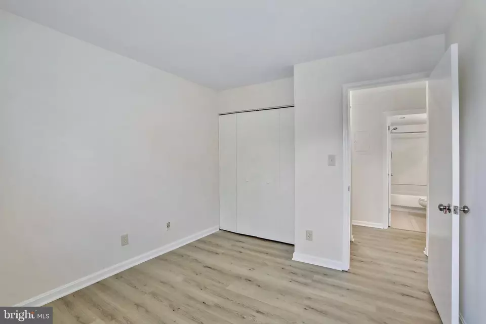 Other - 5837 Cove Landing Rd #304, Burke, VA 22015 photo 6 of 8