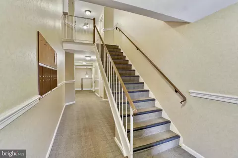 Entry Way - 5837 Cove Landing Rd #304, Burke, VA 22015 photo 1 of 3