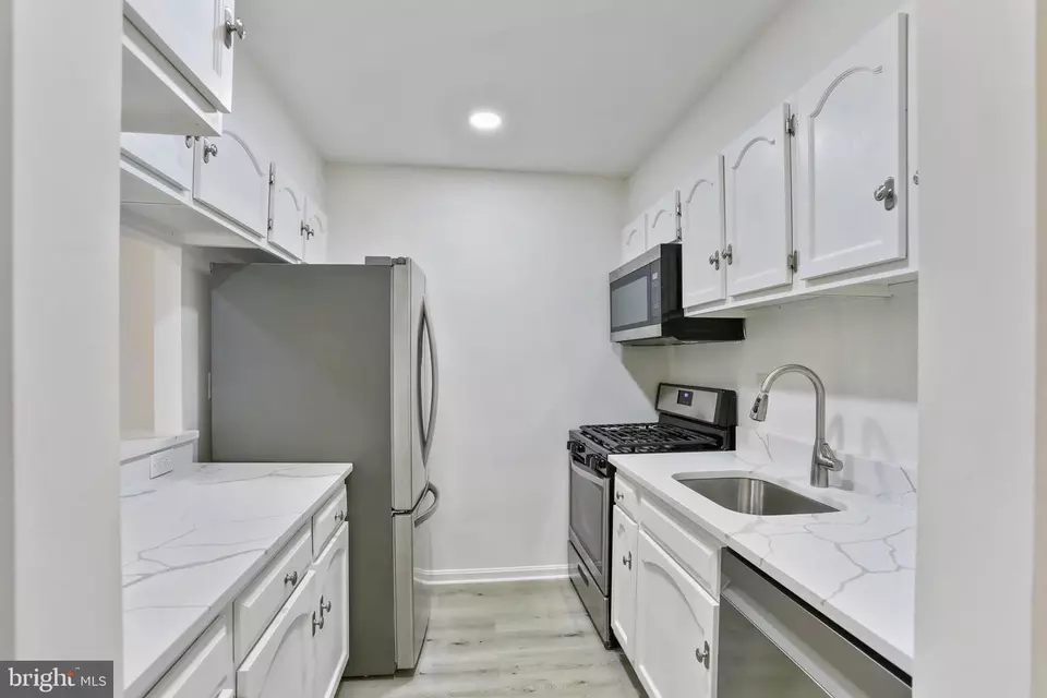 Other - 5837 Cove Landing Rd #304, Burke, VA 22015 photo 4 of 8