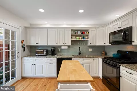 5934 Seabright Rd, Springfield, VA 22152 photo 14