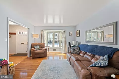 5934 Seabright Rd, Springfield, VA 22152 photo 9
