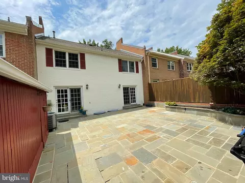 5934 Seabright Rd, Springfield, VA 22152 photo 5
