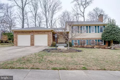 9606 Ceralene Ct, Fairfax, VA 22032