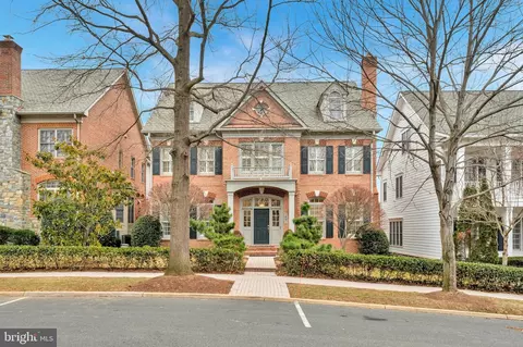 1491 Evans Farm Dr, Mclean, VA 22101